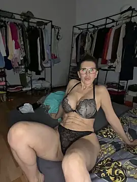 NaughtyMilla online show from February 7, 4:11 pm