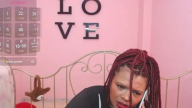 Snapshot of Choloeadams_xxx chatting on February 21, 12:06 pm Choloeadams xxx online show from February 21, 12:06 pm