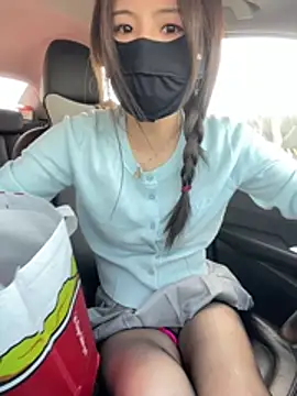 Snapshot of mi-ki1314 chatting on February 11, 3:00 am mi-ki1314 online show from February 11, 3:00 am