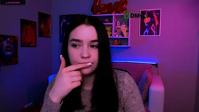 monica xcx online show from April 4, 7:22 pm