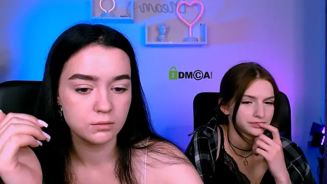 Snapshot of monica_xcx chatting on July 6, 9:50 am monica xcx online show from July 6, 9:50 am