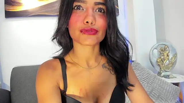 Snapshot of Britney_Cortez chatting on March 21, 12:48 am Britney Cortez online show from March 21, 12:48 am