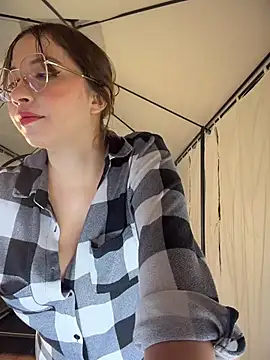 AliciaWhite nt online show from May 19, 1:56 am