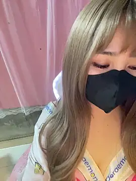 -Violet-t online show from March 22, 2:20 pm