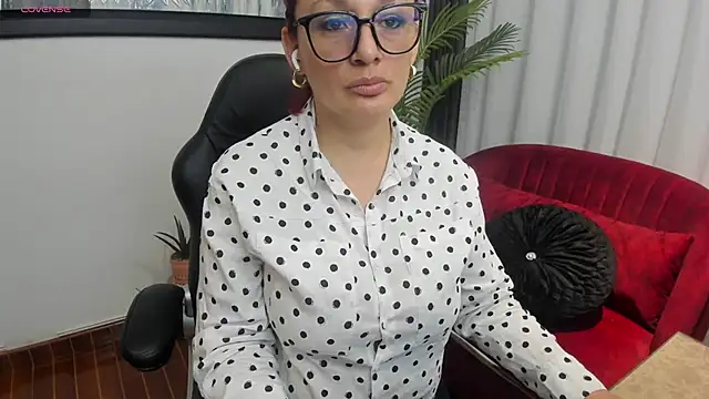 VictoriaPaker online show from May 14, 12:23 pm