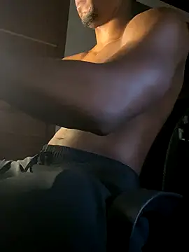 DomNegao69 online show from January 7, 3:25 pm