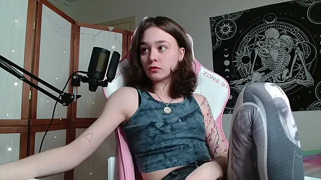 Mysterious Toy online show from April 2, 2:47 pm