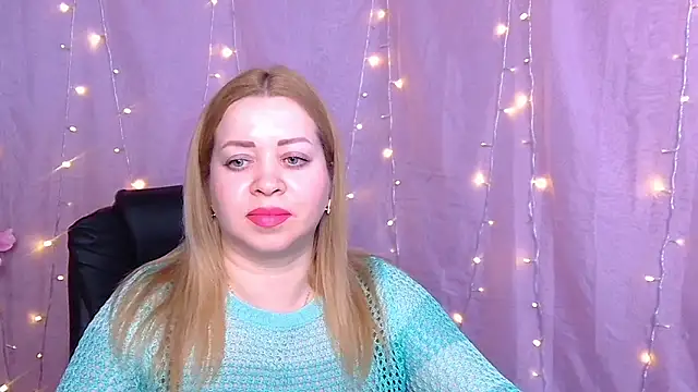 OliviaVerr online show from March 12, 1:17 pm