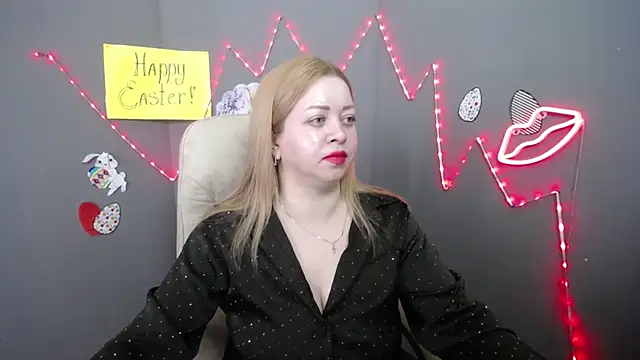 OliviaVerr online show from April 2, 12:36 pm