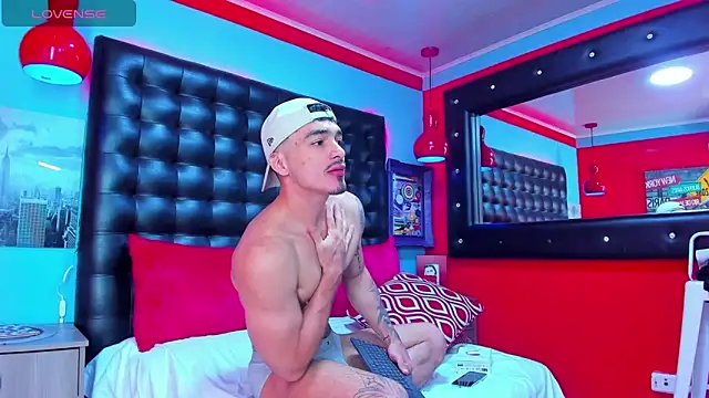 Big valentinhunk7 online show from February 8, 2:53 pm