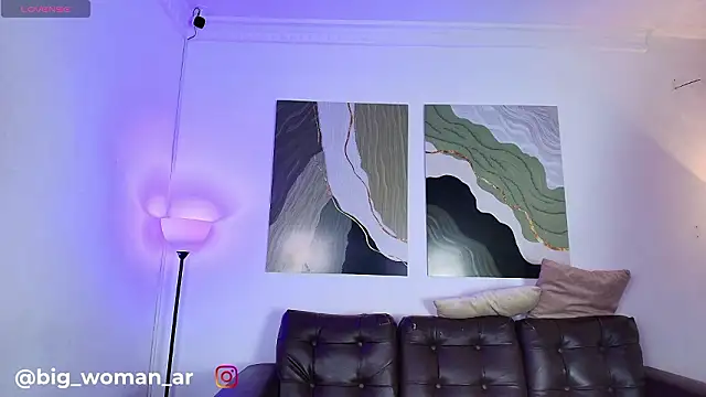 big woman online show from February 11, 3:11 am