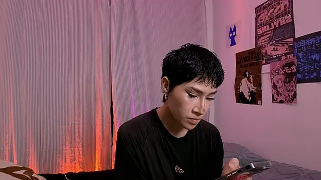 Snapshot of Lesbian_Sexxx chatting on January 13, 2:39 am Lesbian Sexxx online show from January 13, 2:39 am