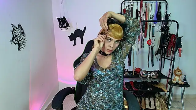 ariannaconnor  online show from March 22, 3:43 am