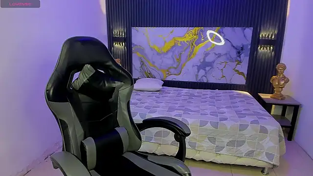 Dark Desiree18 online show from March 30, 12:17 pm