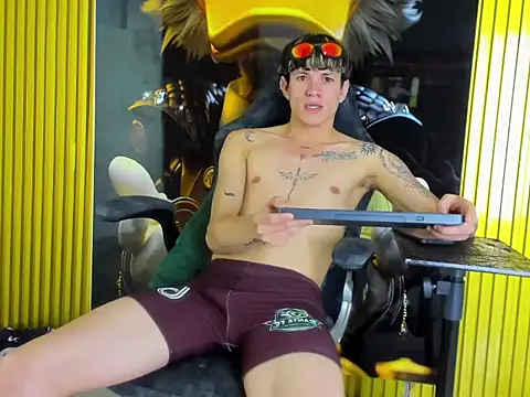 Snapshot of Sti_Sex_Boy chatting on January 10, 9:16 pm Sti Sex Boy online show from January 10, 9:16 pm