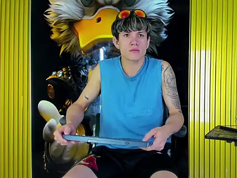 Snapshot of Sti_Sex_Boy chatting on January 12, 6:35 pm Sti Sex Boy online show from January 12, 6:35 pm