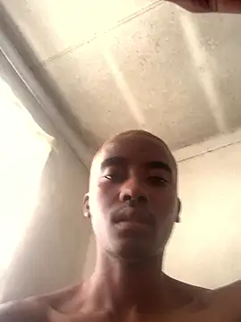 Snapshot of blackmannfly chatting on January 9, 11:24 am blackmannfly online show from January 9, 11:24 am