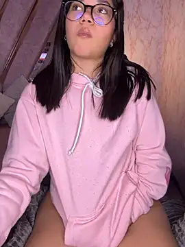 Snapshot of _Queen_love2 chatting on January 12, 9:20 pm Queen love2 online show from January 12, 9:20 pm