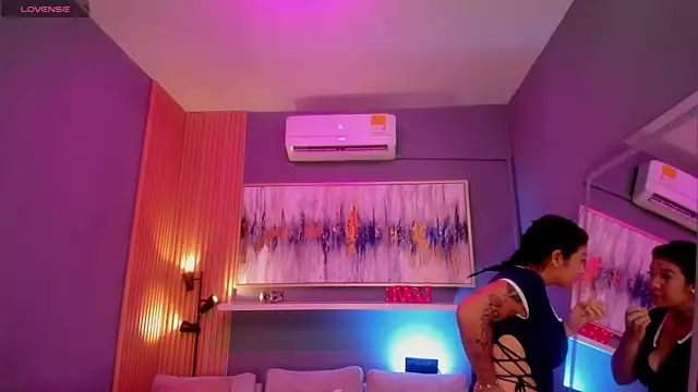 Snapshot of lilian_vergara chatting on April 24, 9:39 pm lilian vergara online show from April 24, 9:39 pm