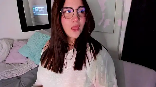 ivy velvet online show from May 19, 1:33 am