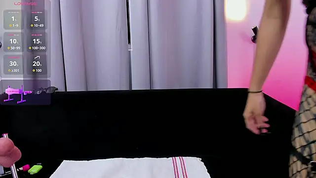 Snapshot of Electra_Darkk chatting on February 9, 8:46 pm Electra Darkk online show from February 9, 8:46 pm