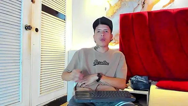 ESTEBAN 2102 online show from January 13, 7:41 pm