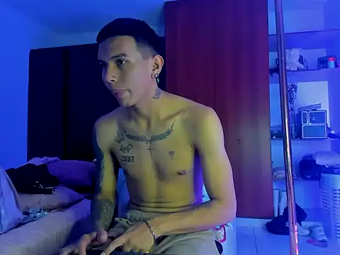 Scook Gray  online show from February 9, 6:34 pm