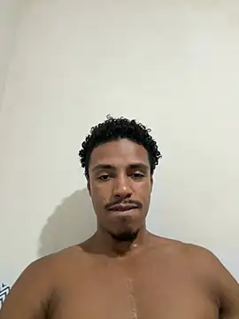 Snapshot of LorenzoBlack27 chatting on March 6, 1:02 am LorenzoBlack27 online show from March 6, 1:02 am