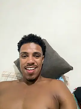 Snapshot of LorenzoBlack27 chatting on March 22, 2:59 am LorenzoBlack27 online show from March 22, 2:59 am