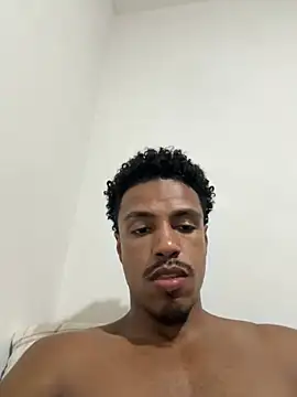 Snapshot of LorenzoBlack27 chatting on March 27, 11:15 pm LorenzoBlack27 online show from March 27, 11:15 pm