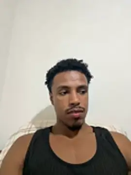 Snapshot of LorenzoBlack27 chatting on March 31, 12:45 am LorenzoBlack27 online show from March 31, 12:45 am