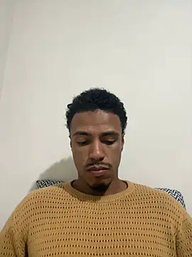 LorenzoBlack27 online show from May 12, 11:46 pm