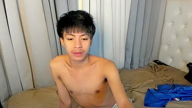 davincihugecock online show from February 8, 4:32 pm