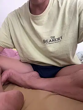 Snapshot of Yamashita7041 chatting on February 9, 1:42 am Yamashita7041 online show from February 9, 1:42 am