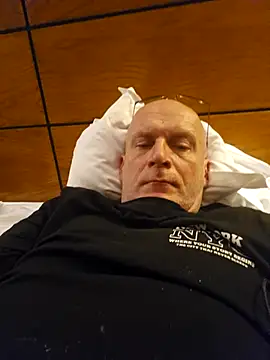 Snapshot of no_snitch_isoke chatting on February 2, 4:27 pm no snitch isoke online show from February 2, 4:27 pm