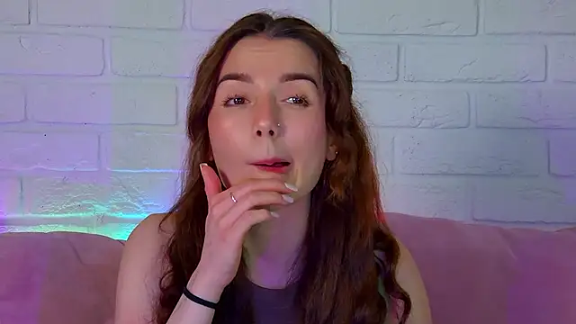 Snapshot of VanessaVienne chatting on April 24, 5:04 pm VanessaVienne online show from April 24, 5:04 pm