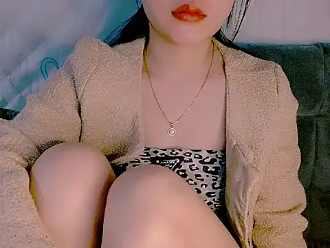 Snapshot of ting_368 chatting on January 15, 1:54 am ting 368 online show from January 15, 1:54 am