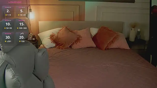  SilkyShadow  online show from March 19, 1:09 am