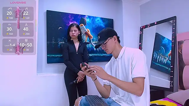 Sophi and Jack online show from March 15, 7:42 pm