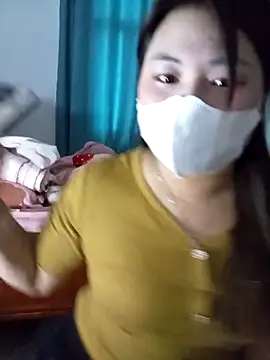 Snapshot of Minaa2x chatting on March 18, 9:23 am Minaa2x online show from March 18, 9:23 am