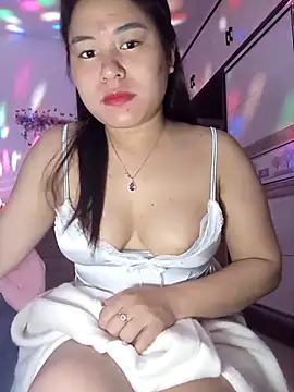 Snapshot of Minaa2x chatting on March 28, 12:05 pm Minaa2x online show from March 28, 12:05 pm