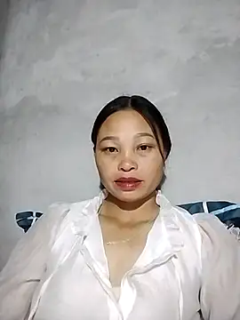 Snapshot of miray- chatting on May 21, 1:18 pm miray- online show from May 21, 1:18 pm