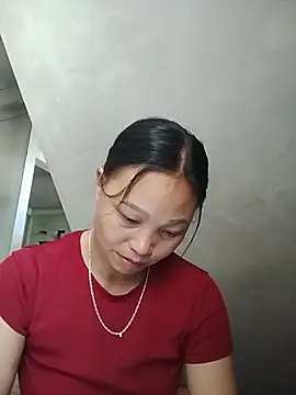 Snapshot of miray- chatting on May 26, 5:03 am miray- online show from May 26, 5:03 am