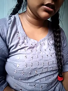 Snapshot of Desi_Nil_pori chatting on January 16, 2:48 am Desi Nil pori online show from January 16, 2:48 am