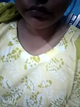 Snapshot of Desi_Nil_pori chatting on February 10, 3:54 am Desi Nil pori online show from February 10, 3:54 am