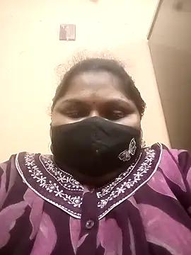 Snapshot of misammahyd chatting on February 3, 10:09 am misammahyd online show from February 3, 10:09 am