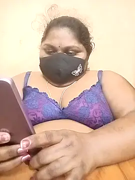 Snapshot of misammahyd chatting on February 4, 7:09 pm misammahyd online show from February 4, 7:09 pm