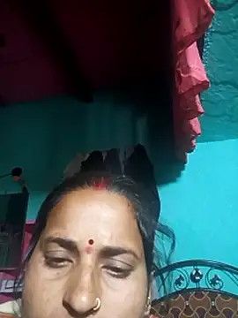 Snapshot of Reena_lodha chatting on January 17, 10:35 pm Reena lodha online show from January 17, 10:35 pm