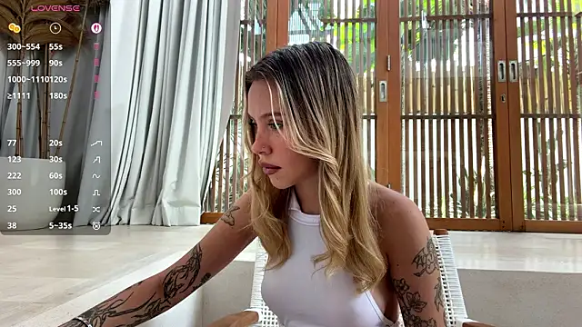 MartinaDeoliveira online show from March 22, 5:11 am