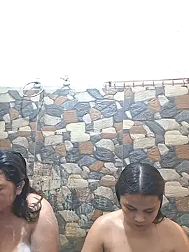 Snapshot of Seductive_Two0205 chatting on July 4, 11:38 am Seductive Two0205 online show from July 4, 11:38 am